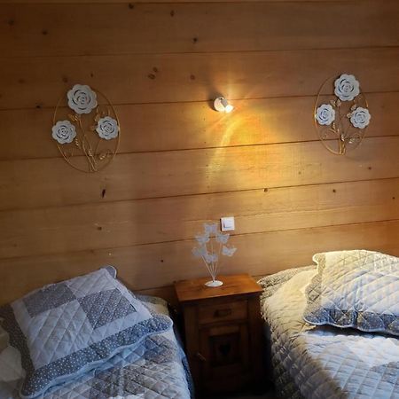 Les Chalets De La Garenne La Ferté-Beauharnais Kültér fotó