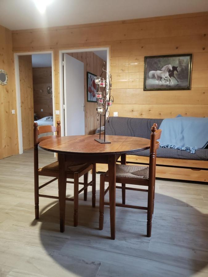 Les Chalets De La Garenne La Ferté-Beauharnais Kültér fotó