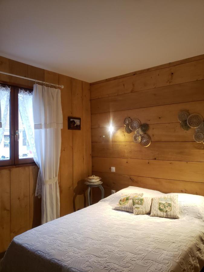 Les Chalets De La Garenne La Ferté-Beauharnais Kültér fotó